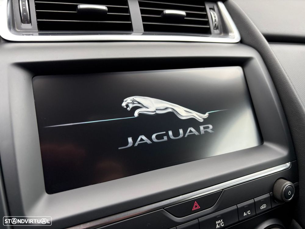 Jaguar E-Pace 2.0 i4D R-Dynamic - 19