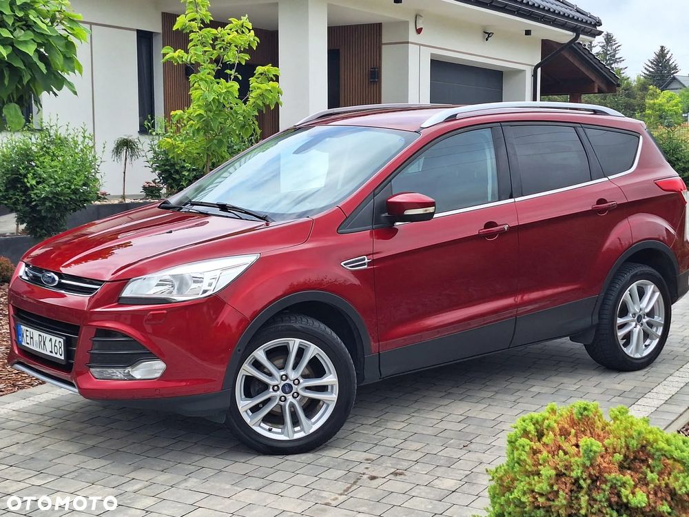 Ford Kuga 1.5 EcoBoost 2x4 Titanium - 3