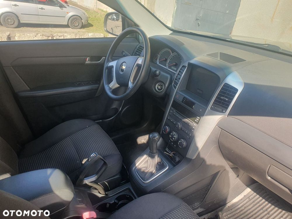 Chevrolet Captiva 2.4 2WD 5 Sitzer LS - 10