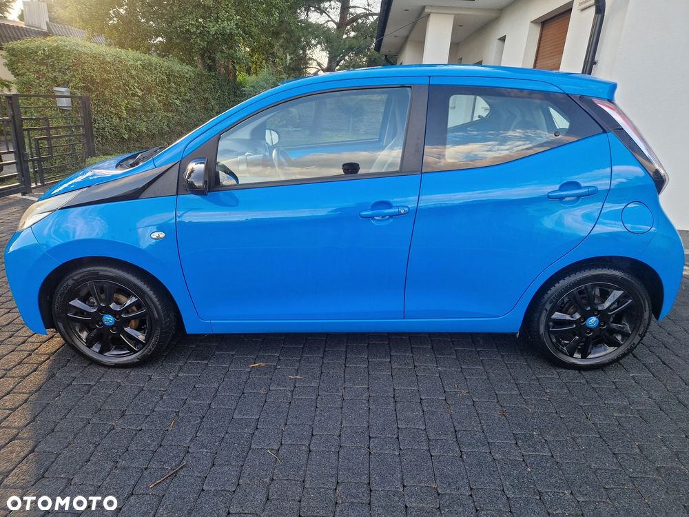 Toyota Aygo x-cite - 3
