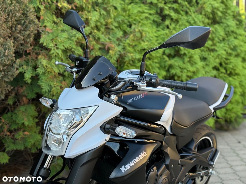 Kawasaki ER - 25