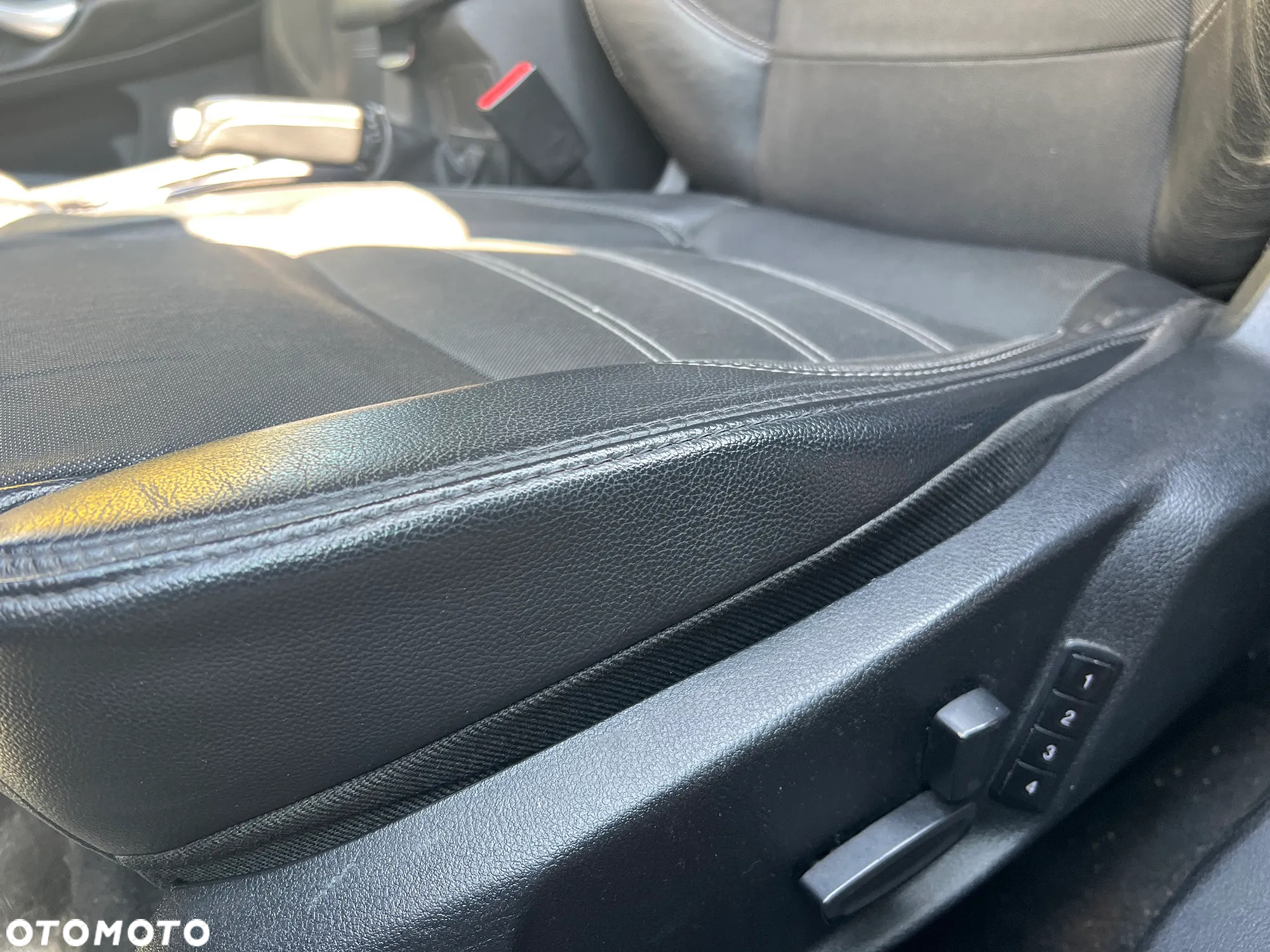 Ford Mondeo Turnier 2.0 STCi Titanium - 8