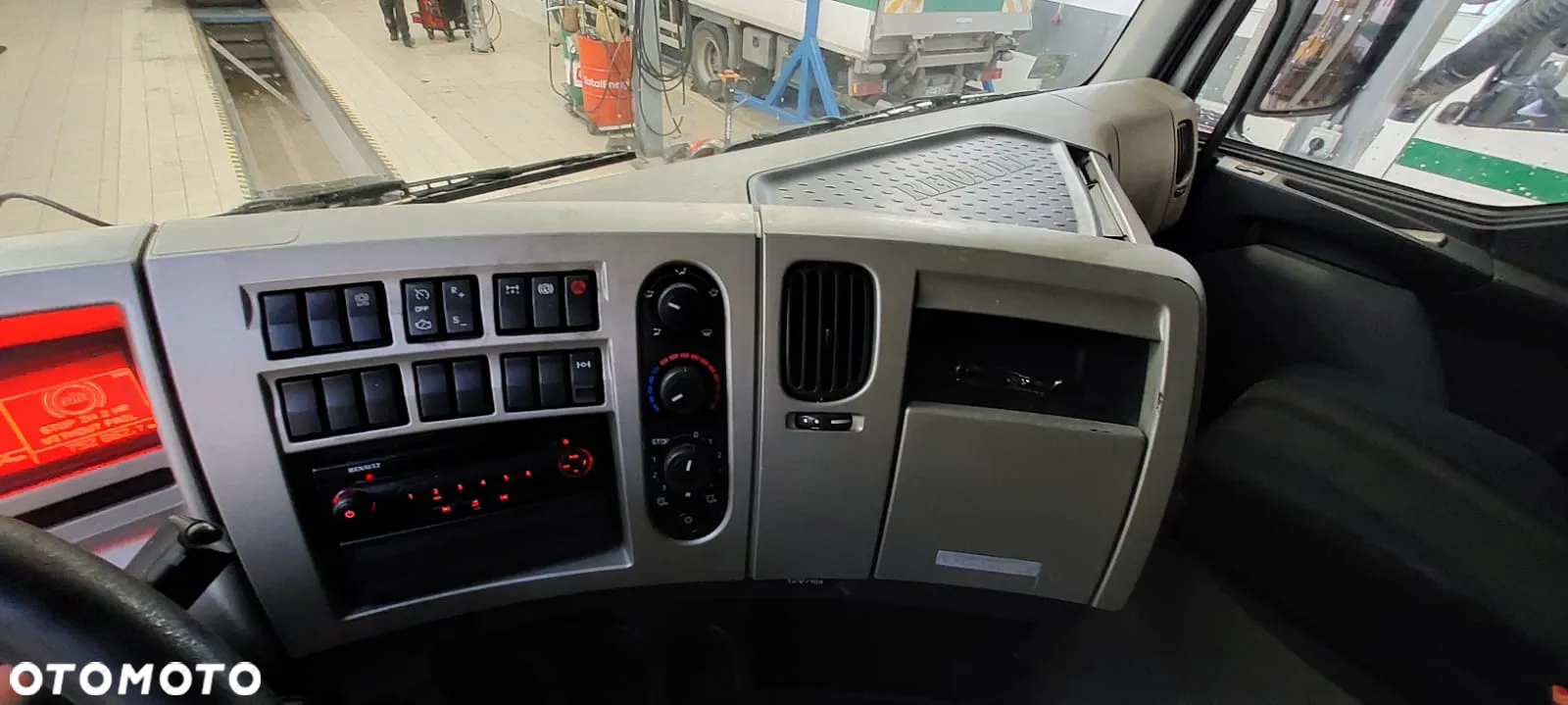 Renault Premium 460DXI - 7