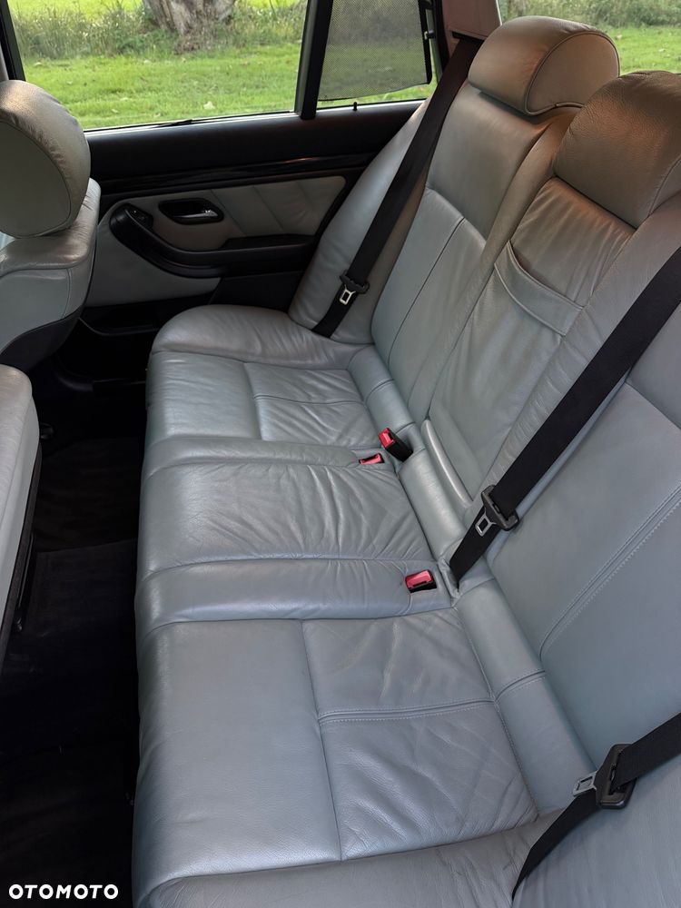 BMW Seria 5 - 17