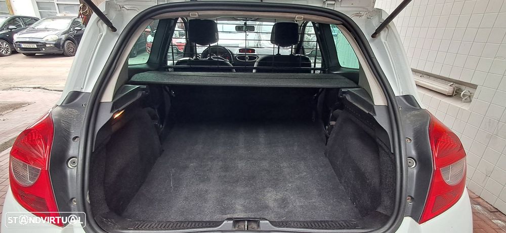 Renault Clio Clio Iii Société 1.5 Dci Dynamique - 9