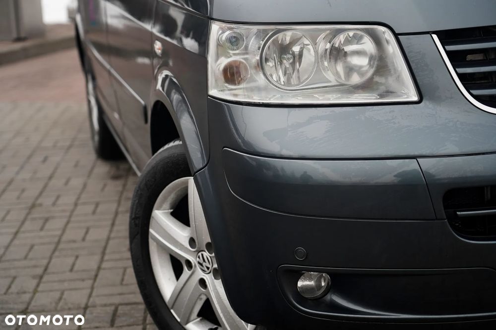 Volkswagen Multivan - 2