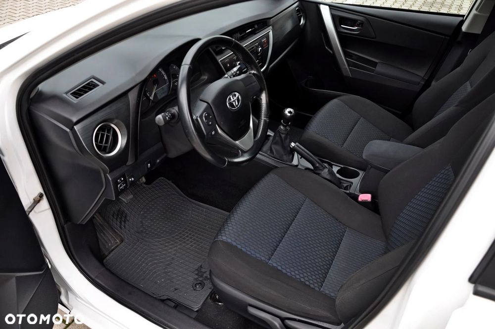 Toyota Auris 1.4 D-4D Premium Comfort - 5