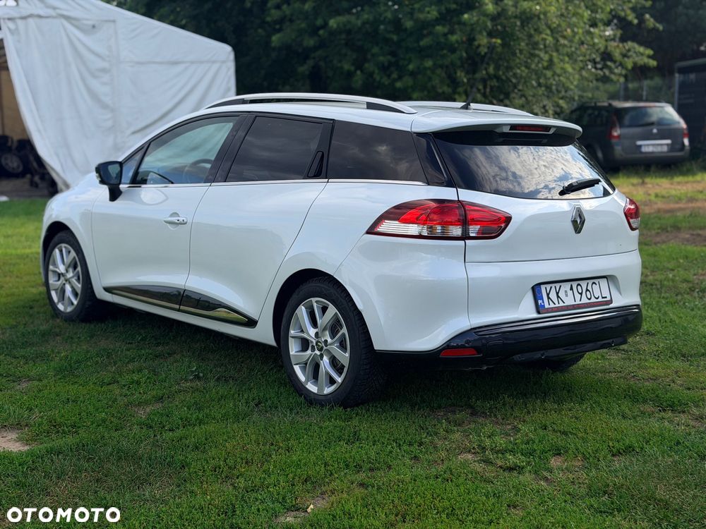 Renault Clio - 8