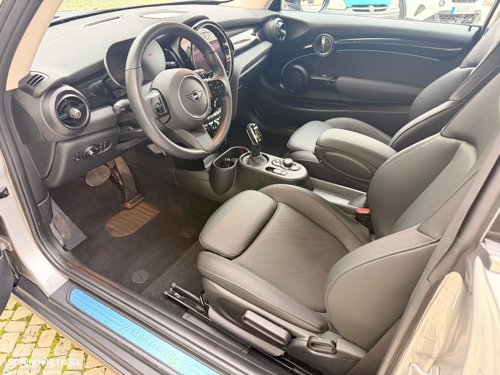 MINI 3 Portas Cooper SE - 8