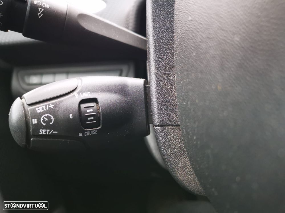 Peugeot 2008 1.6 BlueHDi Style - 16