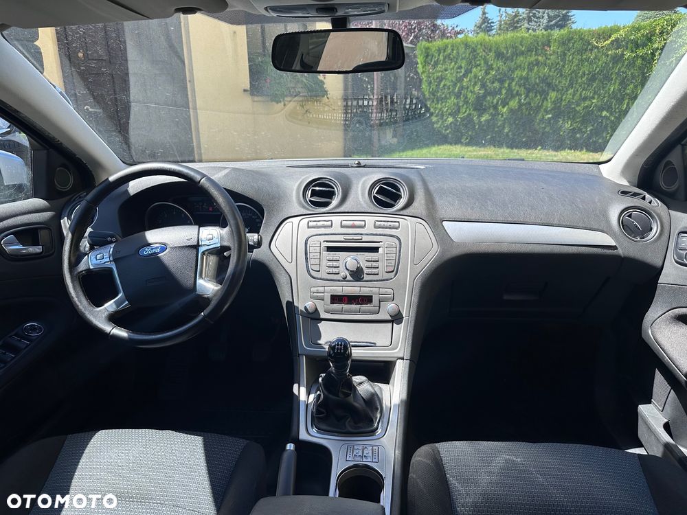 Ford Mondeo 1.6 Trend - 18