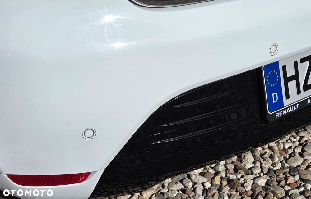 Renault Clio 0.9 Energy TCe Intens+ EU6 - 23