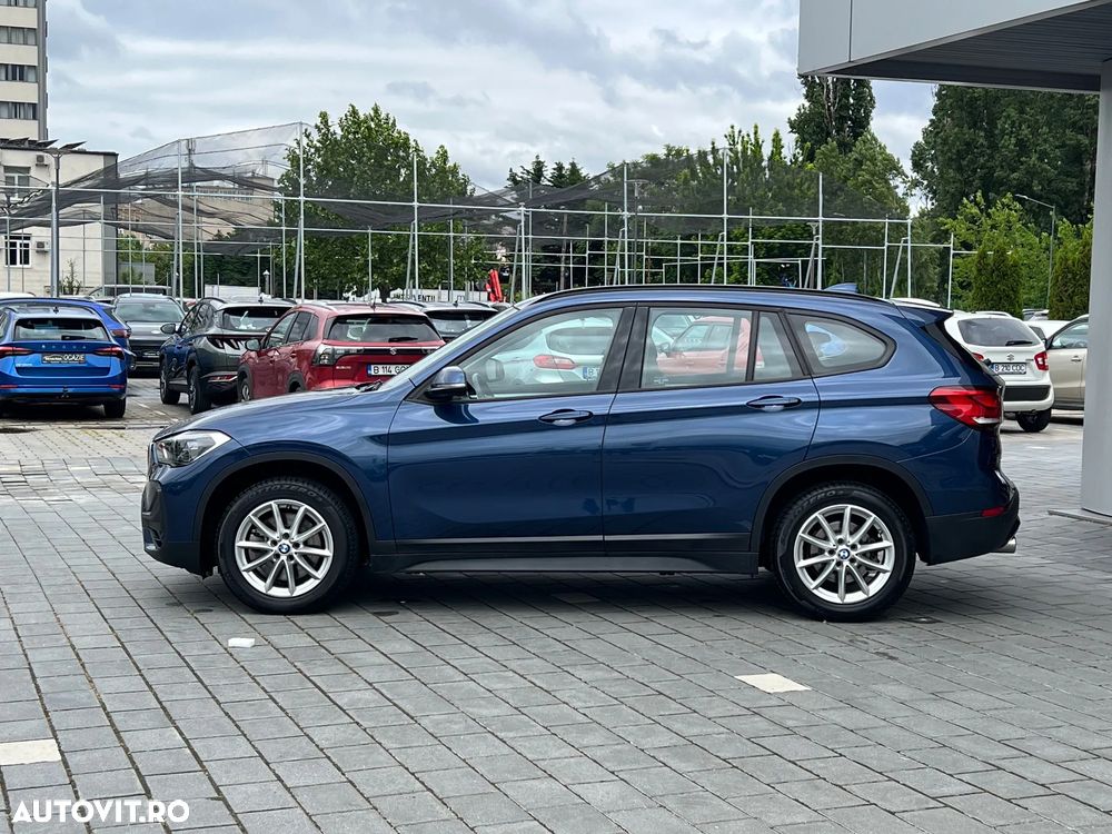 BMW X1 xDrive20i AT - 8