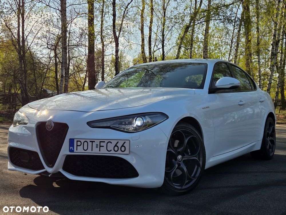 Alfa Romeo Giulia 2.2 AT8-Q4 Veloce - 5