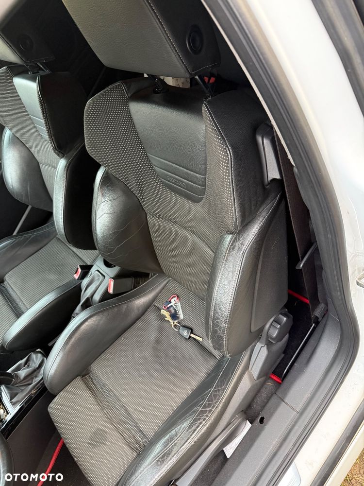 Opel Astra 2.0 Turbo Cosmo - 9