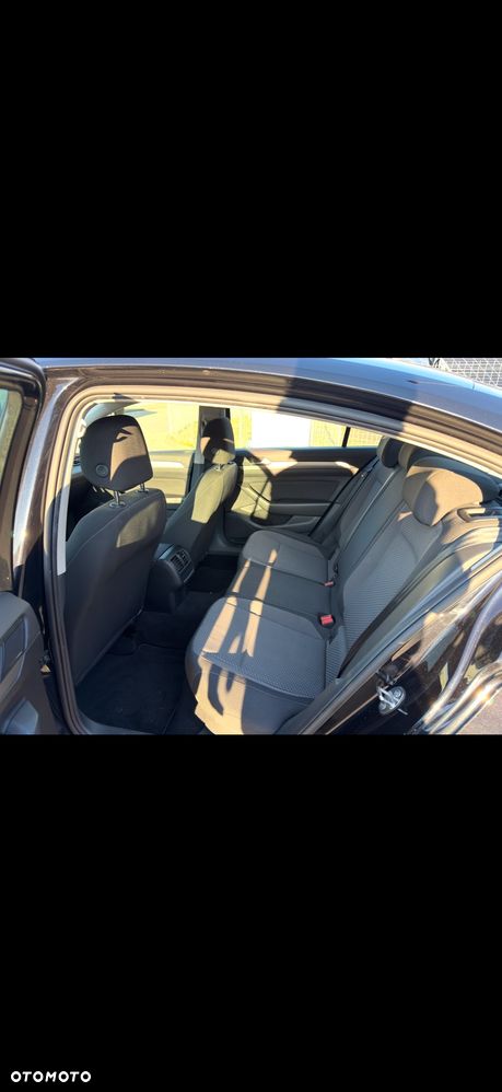 Volkswagen Passat 1.5 TSI EVO Essence DSG - 33