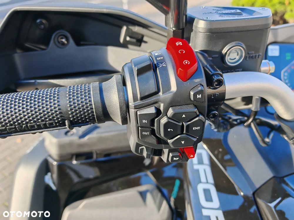 CFMoto CForce - 12