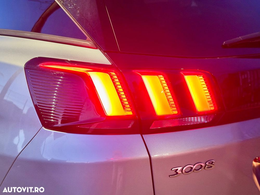 Peugeot 3008 PureTech 130 Stop & Start Allure - 17