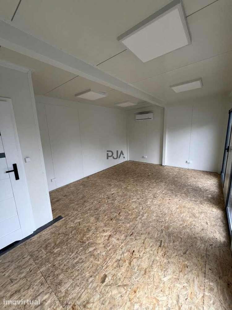 Arrecadação/ arrumos para Arrendamento no Centro da Cidade da Guarda - Grande imagem: 4/5