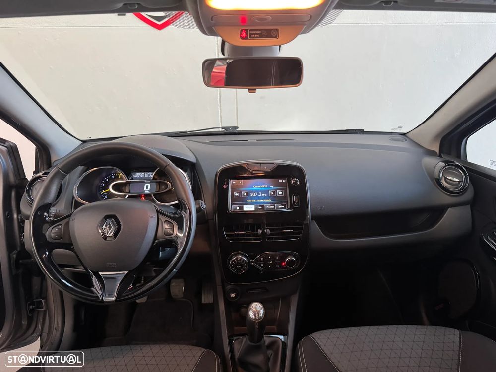 Renault Clio 1.5 dCi Luxe - 12