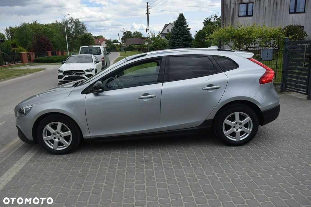 Volvo V40 Cross Country D2 Momentum - 15