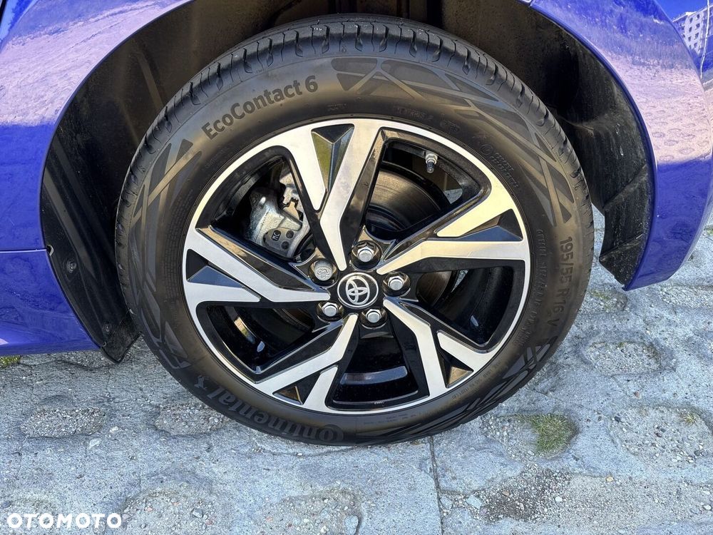 Toyota Yaris Hybrid 1.5 Style - 13