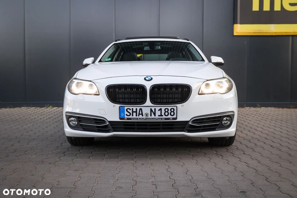 BMW Seria 5 525d xDrive Sport-Aut Modern Line - 12