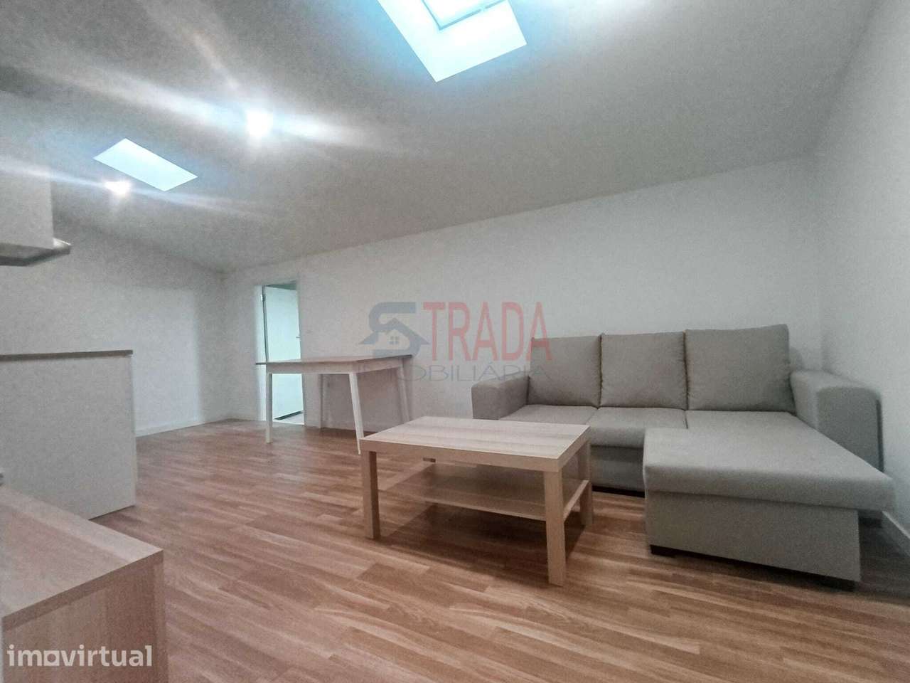 Sótão T2 Totalmente Renovado no centro de Vila Verde ! - Grande imagem: 2/8