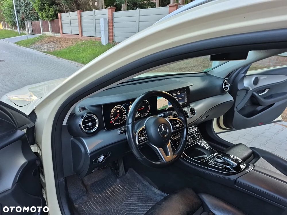 Mercedes-Benz Klasa E 220 d 9G-TRONIC - 8