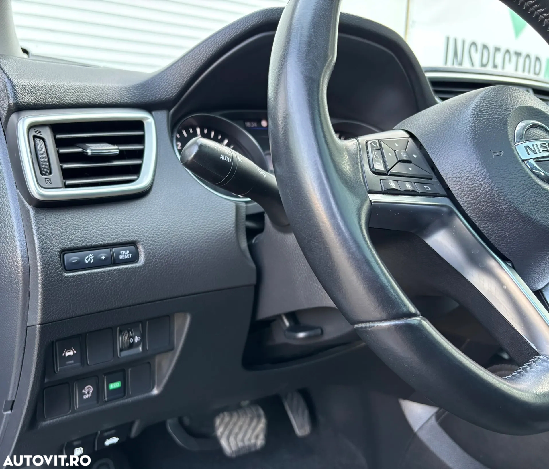 Nissan Qashqai 1.5 DCI DCT N-CONNECTA - 28