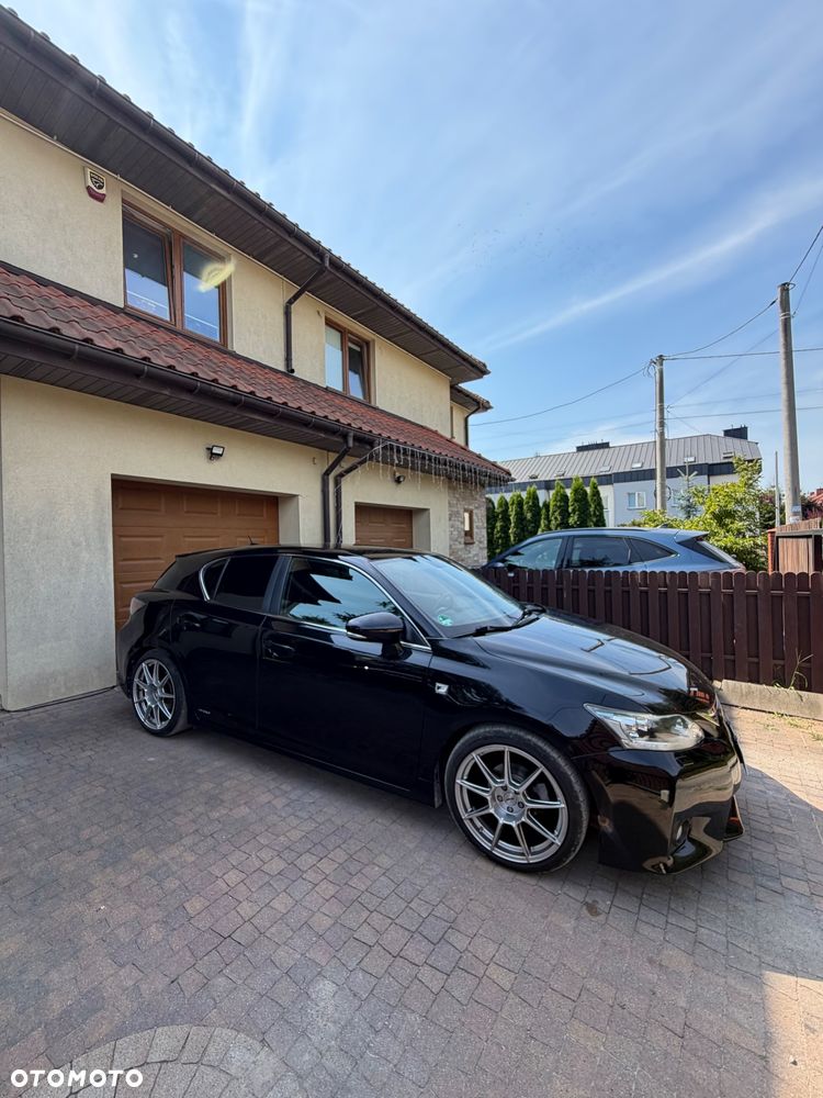 Lexus CT 200h F Sport - 8