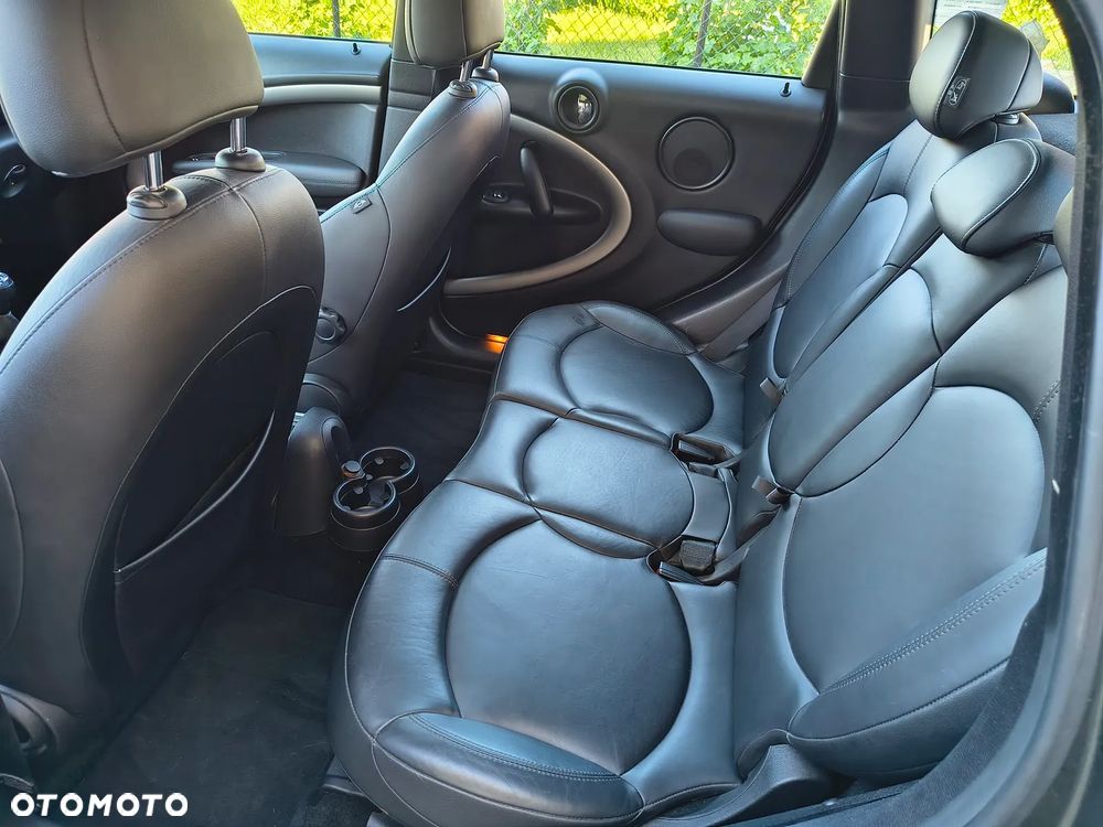 MINI Countryman Cooper D - 16