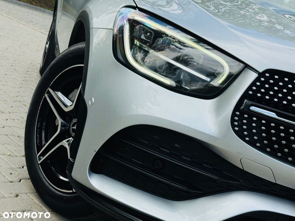 Mercedes-Benz GLC 220 d 4Matic 9G-TRONIC AMG Line Plus - 22