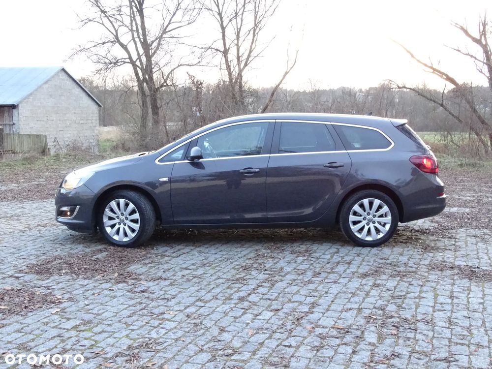 Opel Astra 1.6 CDTI DPF ecoFLEX TourerStart/Stop Exklusiv - 31