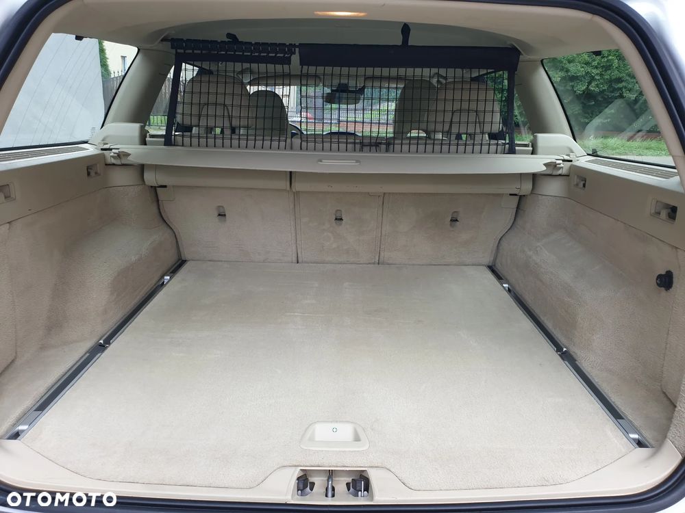 Volvo V70 D4 Geartronic Linje Svart - 39