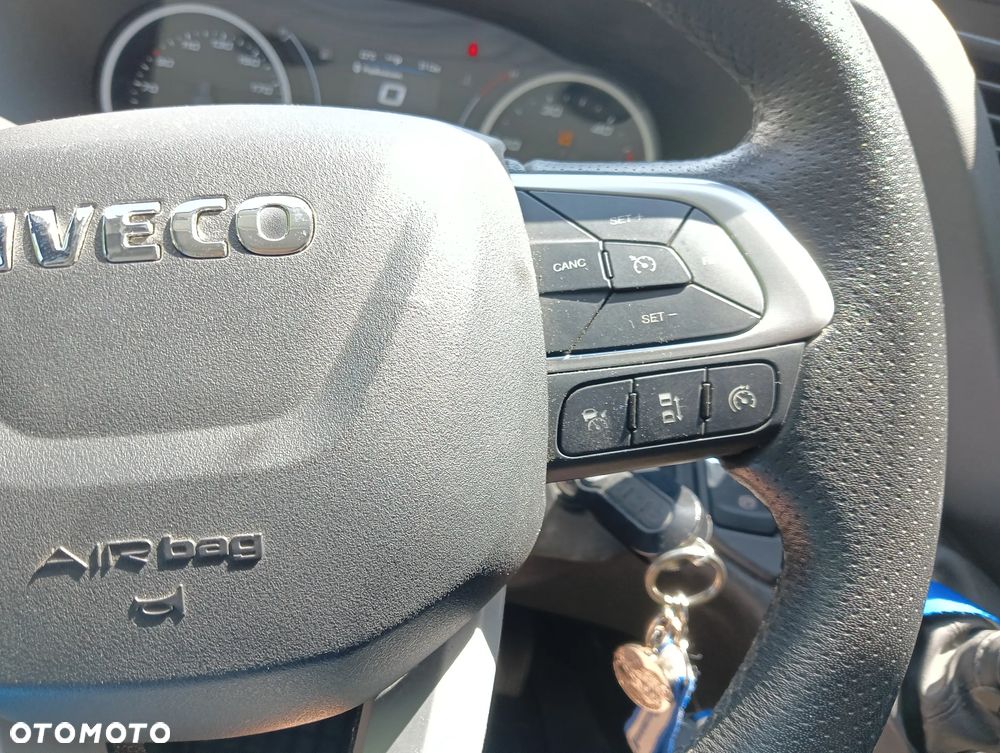 Iveco DAILY 35S18 - 25