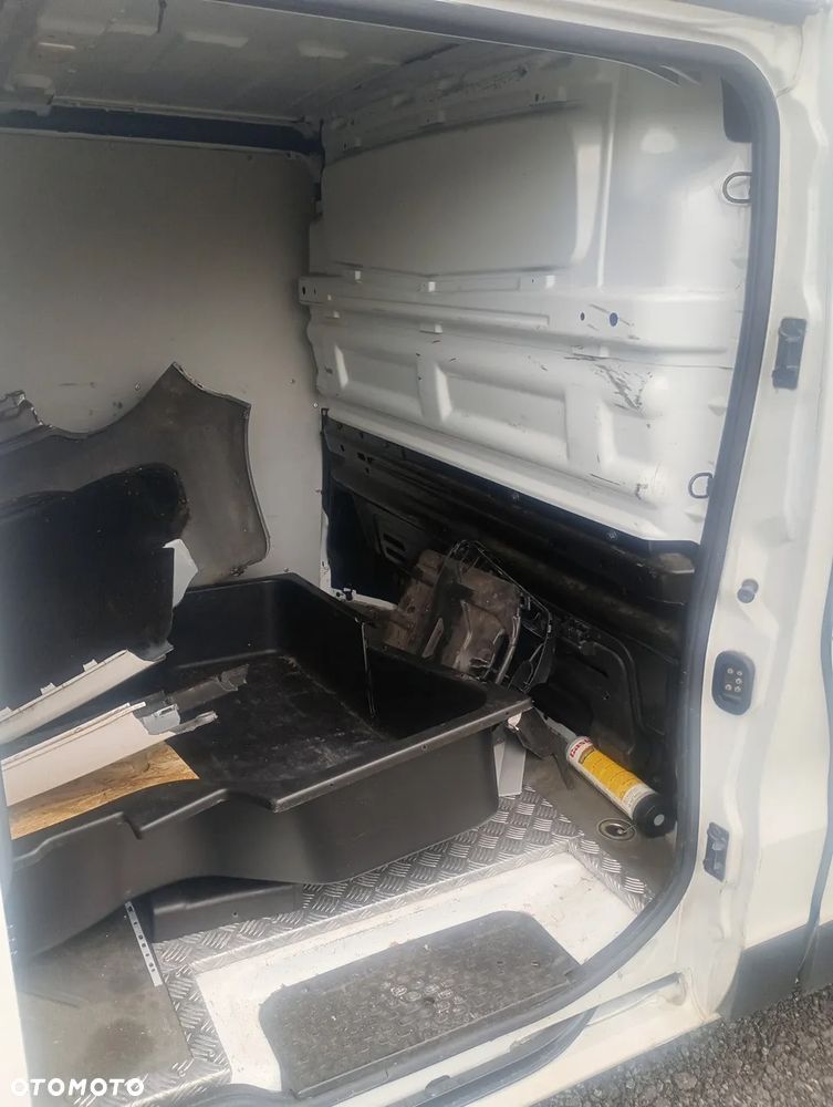 Renault trafic - 13