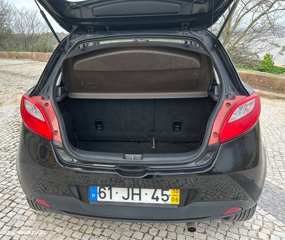 Mazda 2 1.3 MZR Core - 10