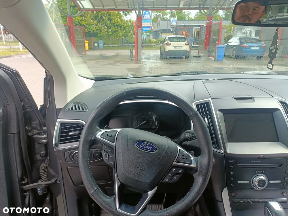 Ford Edge - 12