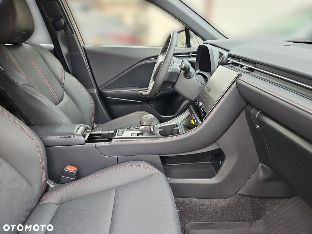 Lexus LBX 1.5 Hybrid Emotion - 22