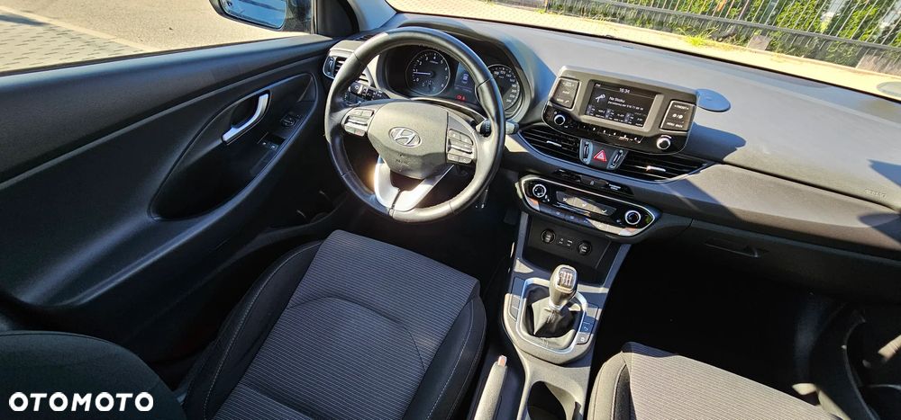 Hyundai i30 1.4 Passion - 26