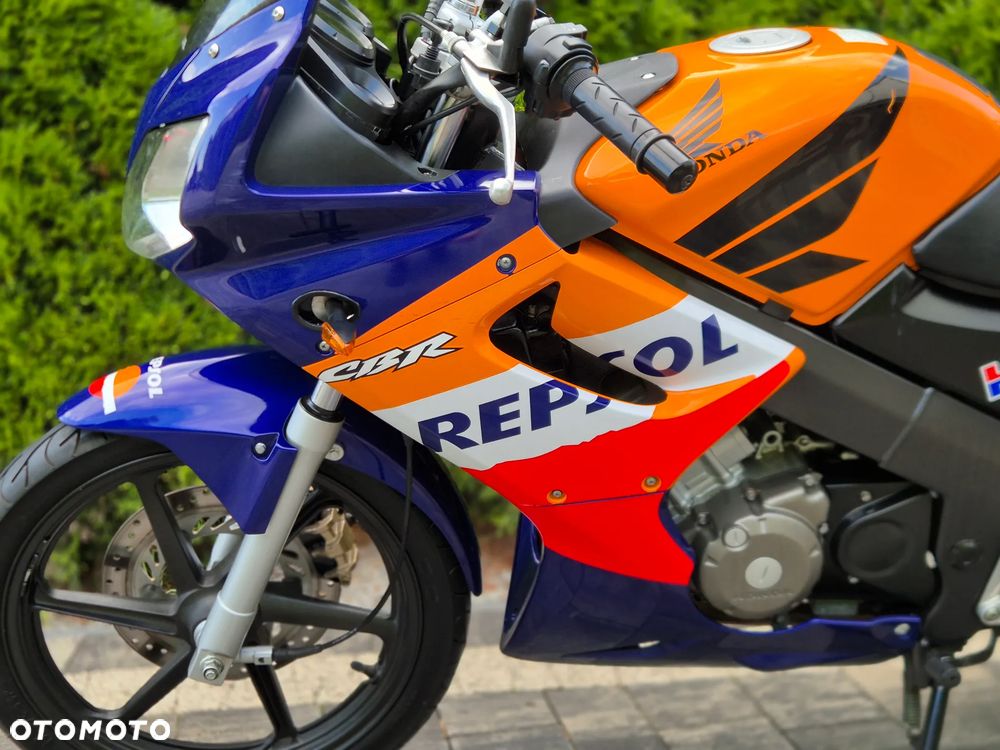 Honda CBR - 15