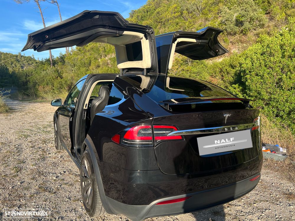 Tesla Model X Standard Range