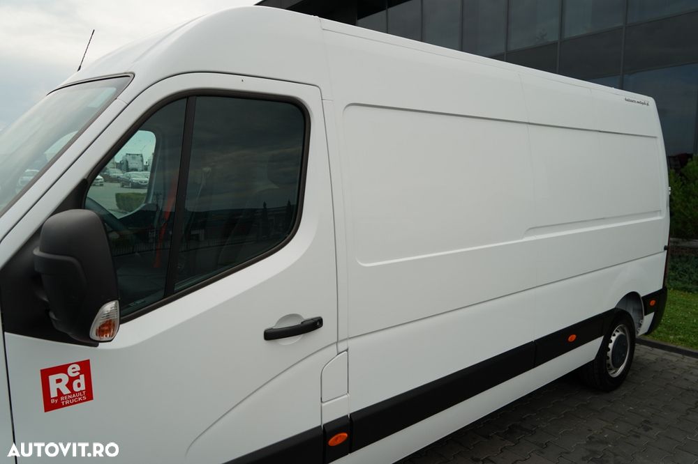 Renault MASTER / BLAZER / PANEL / 2023 - 16
