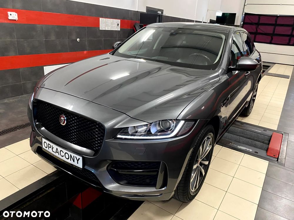 Jaguar F-Pace 20d R-Sport - 8