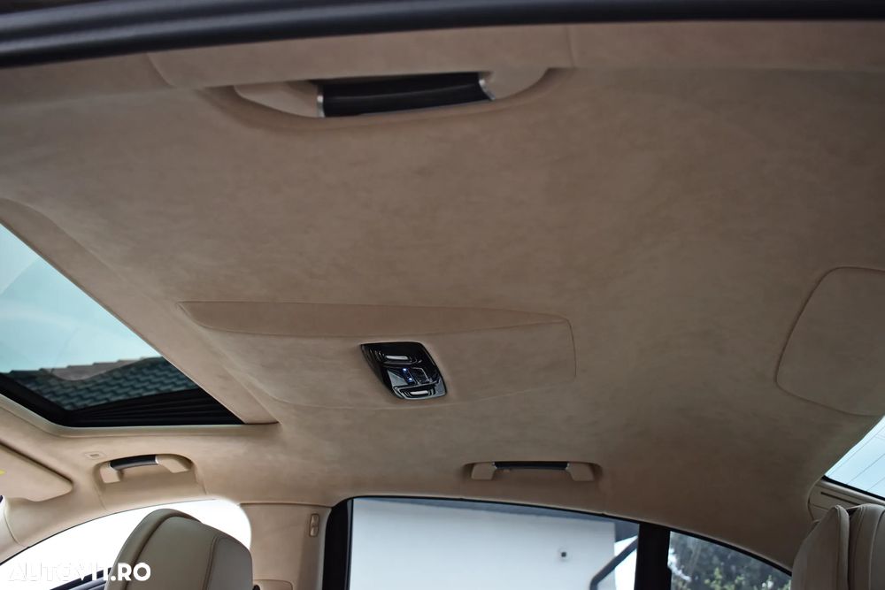 BMW Seria 7 745e - 26