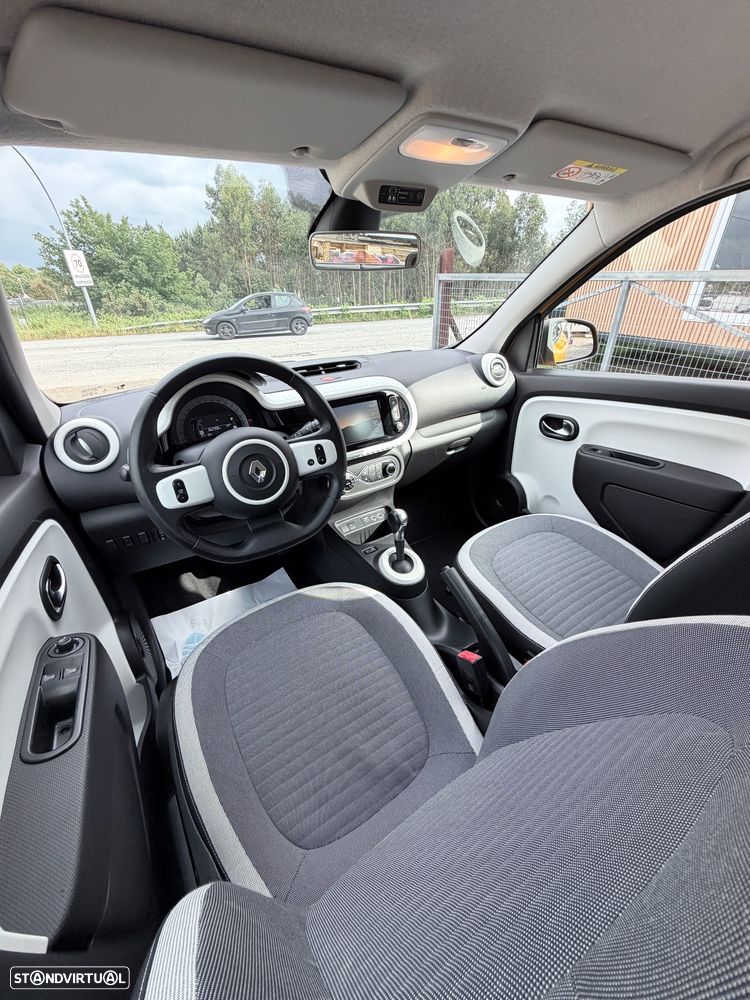 Renault Twingo E-Tech. 22 Urban Night - 15