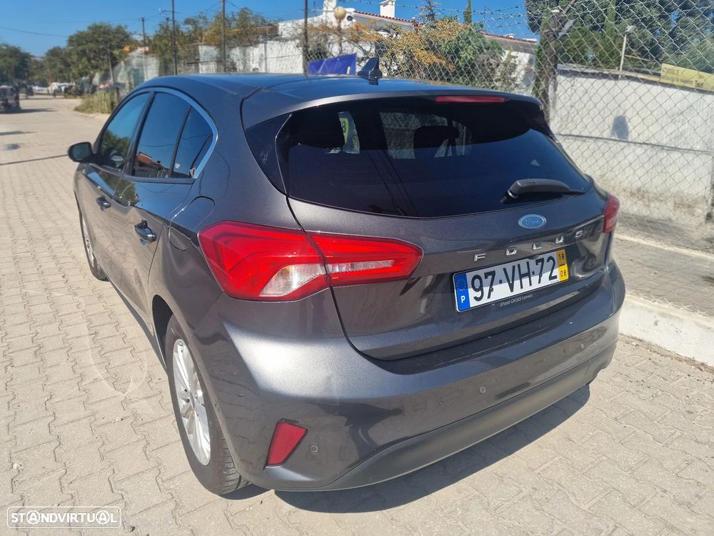 Ford Focus 1.5 TDCi EcoBlue Titanium - 4
