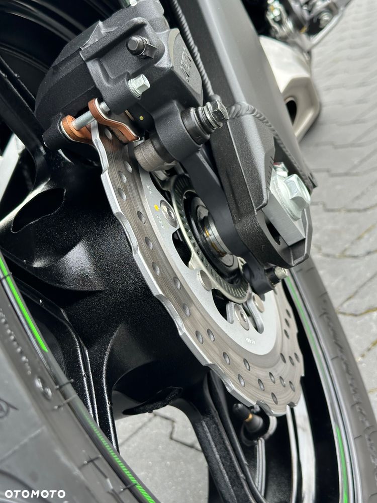Kawasaki Versys 650 - 12