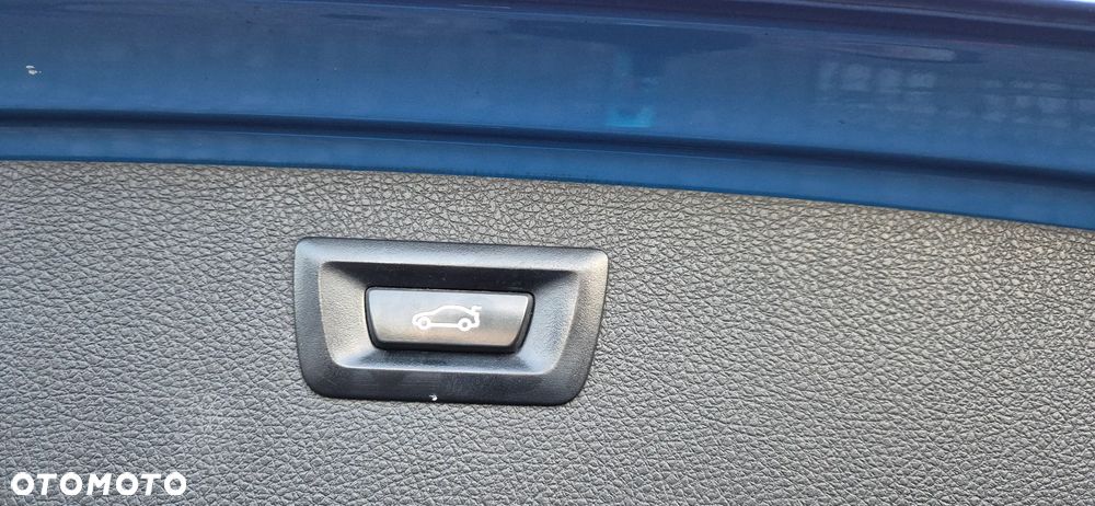 BMW Seria 3 320d - 24